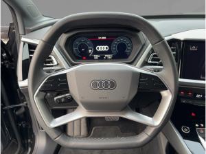 Audi Q4 e-tron 55 e-tron quattro LED Navi AHZV