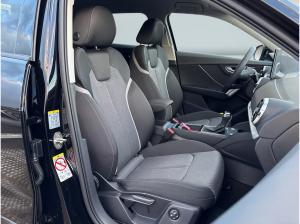 Audi Q2 35 TFSI S tronic Matrix Sound CarPlay Kamera