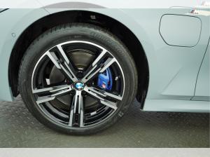 BMW 330 e Touring M Sport AHK,PGSD,NAVI,360 GRAD KAMERA,H/K SOUND,el. SITZE,HUD