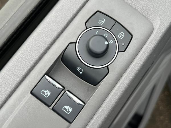 Volkswagen Transporter T7Kasten LR LANG STYLE DSG L2 AHK