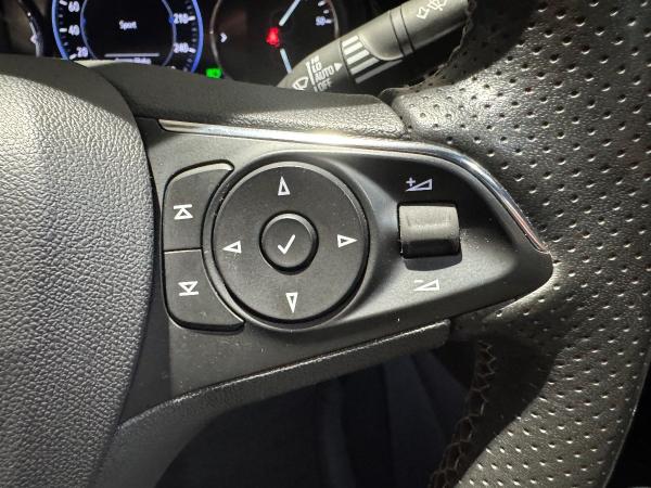 Opel Insignia B Grand Sport 2.0 SHT Business LED+SHZ