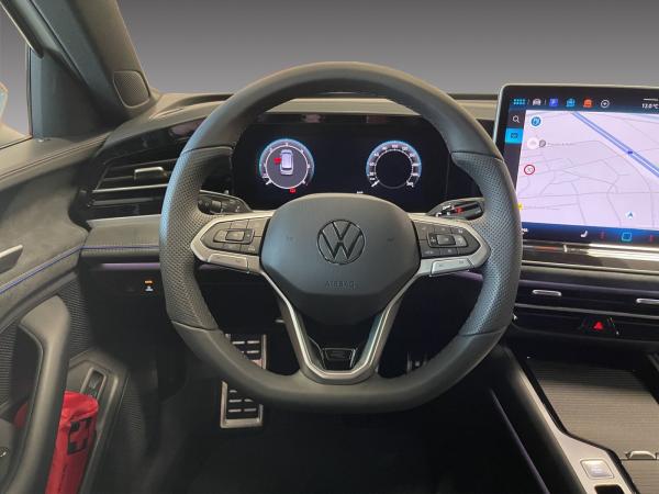 Volkswagen Passat Variant 2.0 TDI DSG R-Line Black Style AHK