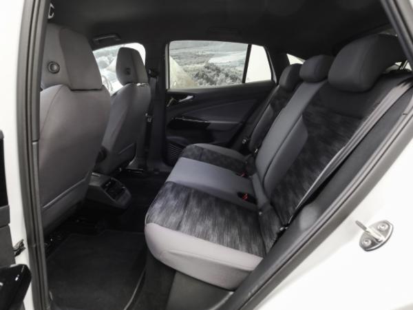 Volkswagen ID.5 Pure AHK Winterräder zusätzlich