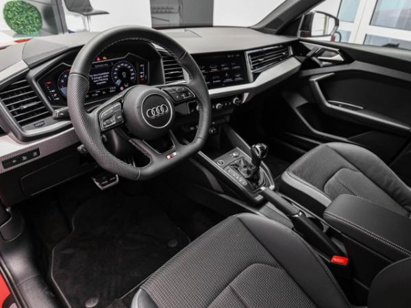 Audi A1 Sportback S line Plus 40 TFSI ACC CarPlay, LED PDC