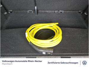 Volkswagen ID.4 Pure LED Automatik Navi Einparkhilfe UVM