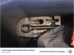 Volkswagen ID.4 Pure LED Automatik Navi Einparkhilfe UVM