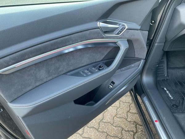 Audi e-tron S PANO MATRIX B&O LEDER 360° VOLL!