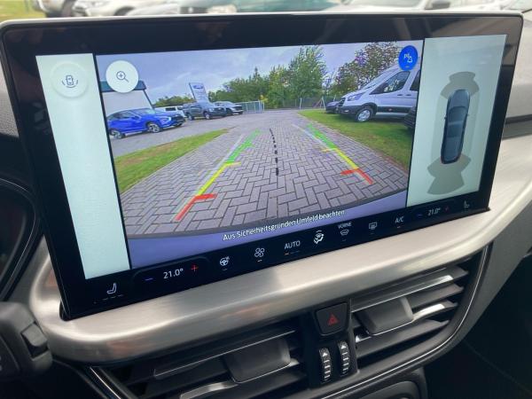 Ford Focus mit Fahrerassistenz und Easy-Paket,Panorama Dach