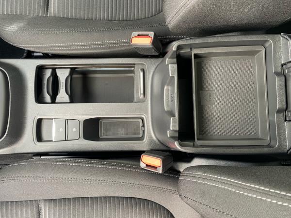 Ford Focus mit Fahrerassistenz und Easy-Paket,Panorama Dach