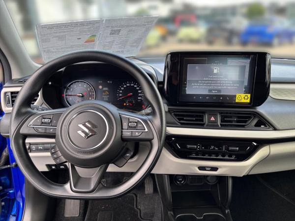 Suzuki Swift 1.2 Dualjet Hybrid Club AllGrip*Navi/Kamera/LED/DAB*