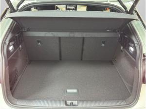 Audi Q2 S tronic AHK, Matrix LED, Sound System, Funktionspaket, Komfortpakete,Parkassistent