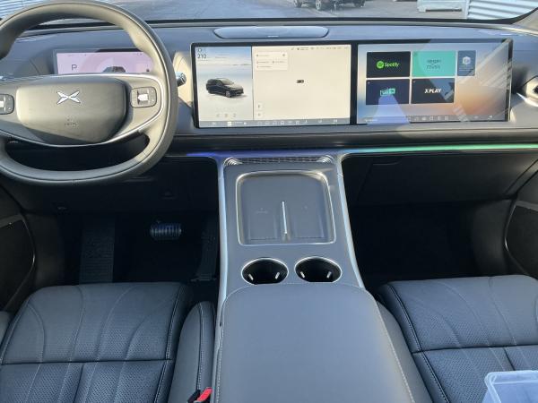 XPENG G9 AWD Performance MJ25 *AHZV*Premium Paket schwarz *sofort Lieferbar*