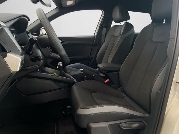 Audi A1 Sportback S tronic SONOS Sound, Sitzhzg., LED Scheinwerfer, Dynamikpaket plus, RFK,