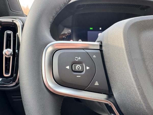 Volvo XC40 B3 Plus Black Edition