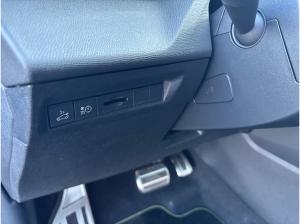 Peugeot 408 ELEKTRO GT 210 +Pano-Dach+Navi+360°Kamera+LED+ Gewerbe Peugeot 408 ELEKTRO GT 210 +Pano-Dach+Navi+360°Kamera+LED+ Gewerbe