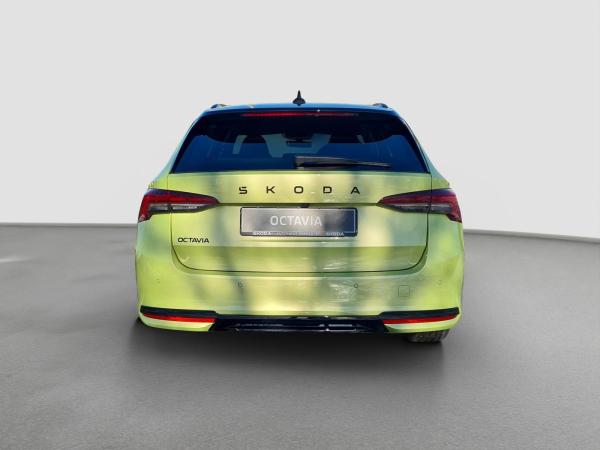 Skoda Octavia Combi TDI DSG Sportline StHzg AHK
