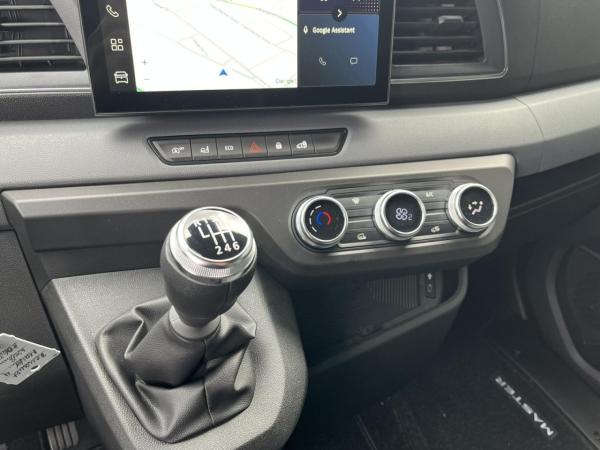 Renault Master Kastenwagen FWD Kasten advance L2H2 3,5t Blue dCi 150 Euro6ebis