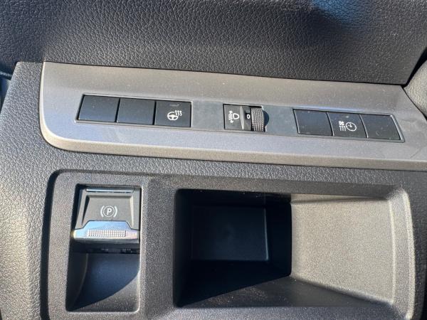 Opel Vivaro Kombi 2.0 D (L2) Basis M Fernlichtass.