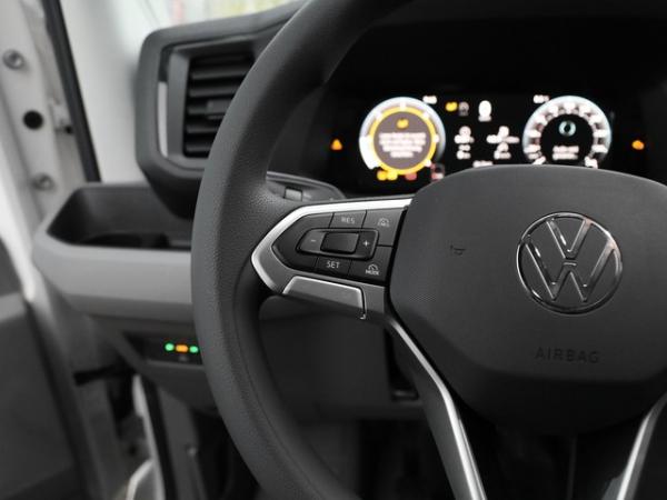 Volkswagen Crafter 35 Kasten 2,0 l mittellang Hochdach AHK starr