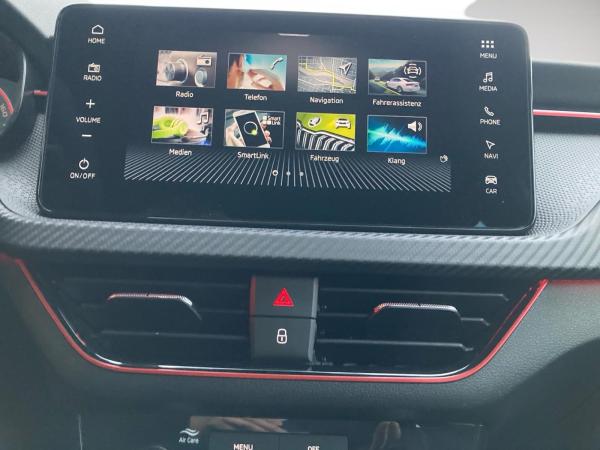 Skoda Kamiq Monte Carlo 1.0TSI DSG.MATRIX.PANO.SIHZ.AHK.KAM.TravelA.NAV.VC.eHECK.Smar