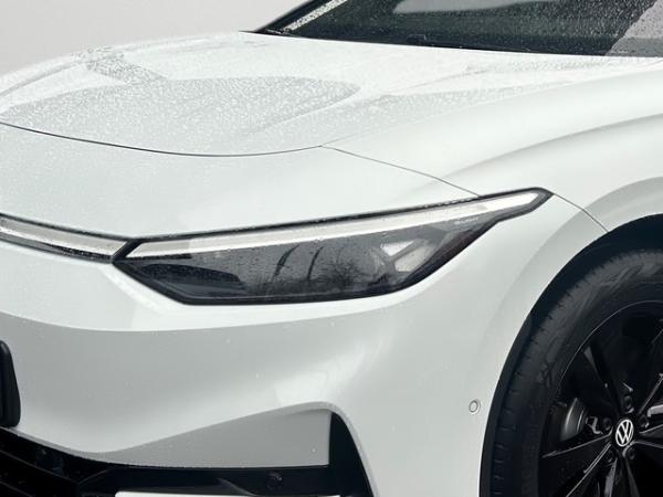 Volkswagen ID.7 Tourer Pro S 86kWh AHK+WÄPU+STDHZ+