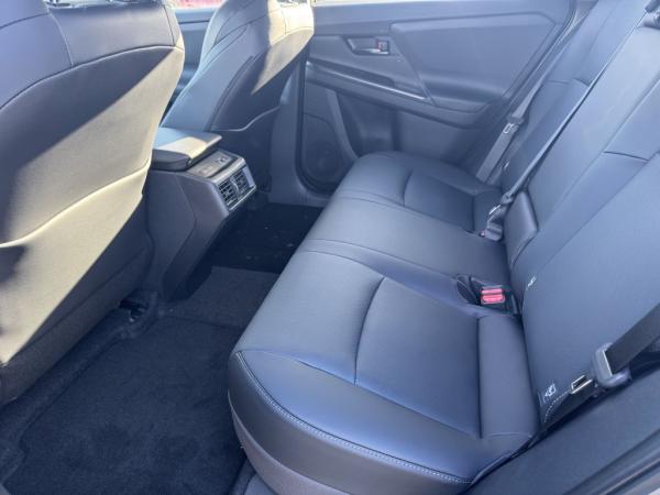 Toyota bZ4X AWD Lounge, Sky & Sound Paket