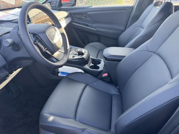 Toyota bZ4X AWD Lounge, Sky & Sound Paket