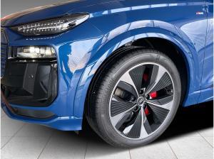 Audi Q6 e-tron quattro edition one AHK Navi TechPro Audi Q6 e-tron quattro edition one AHK Navi TechPro