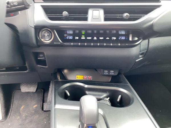 Lexus UX-300h ❤️💥F Sport Design❤️💥