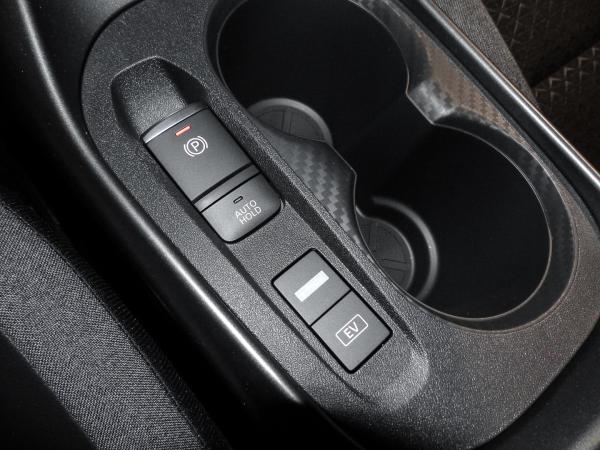 Nissan Juke N-Connecta 1.6 Hybrid 143PS 4AMT Winterpaket BFS 2FL *sofort verfügbar*