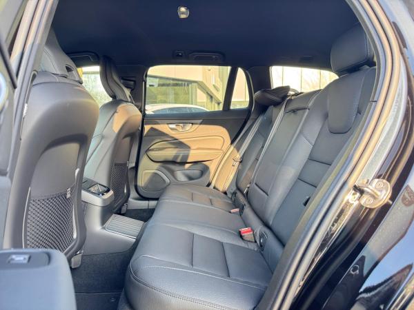 Volvo V60 T8 AWD PLUS DARK Business Edition - Sofort lieferbar!