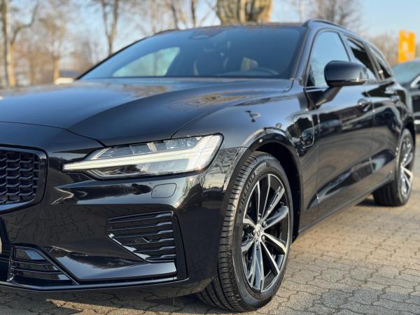Volvo V60 T8 AWD PLUS DARK Business Edition - Sofort lieferbar!