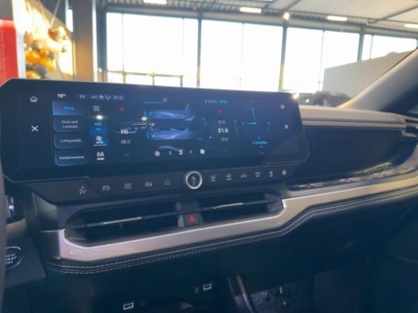 Jeep Compass Elektro FIRST EDITION Sicherheits-Paket, Premium-Paket