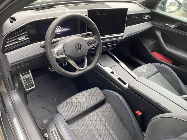 Volkswagen Passat 2.0 TDI DSG 4M R-Line MATRIX AHK HUD 360° NAVI