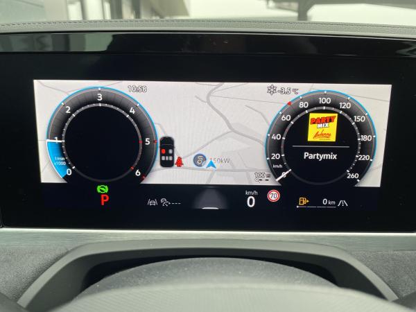 Volkswagen Passat 2.0 TDI DSG 4M R-Line MATRIX AHK HUD 360° NAVI