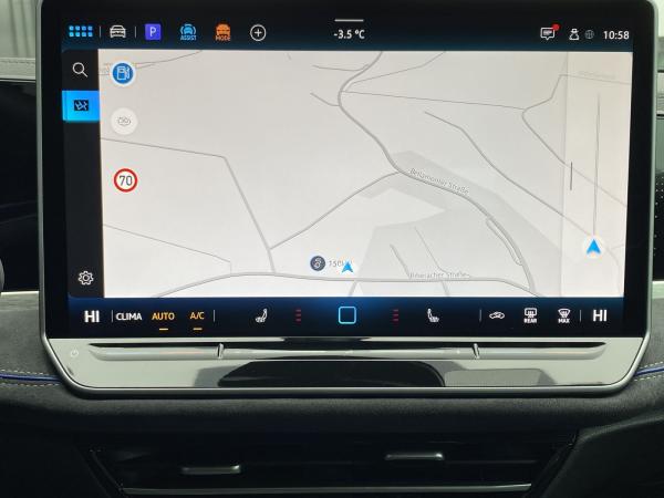 Volkswagen Passat 2.0 TDI DSG 4M R-Line MATRIX AHK HUD 360° NAVI