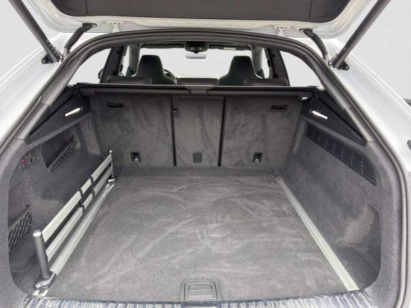 Audi RS Q8 qu 5JGAR MATRIX HUD Virtual Pano 360°