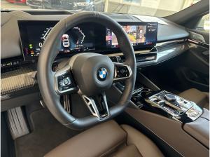 BMW 540 540d xDrive Touring 670? netto/mtl.*M Sportpaket*LC Prof.*HUD*AHK*B&W*DAB*Adapt.LED*Driving+Parking