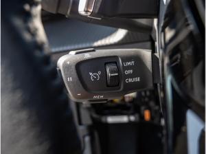 Peugeot 2008 Allure EAT8 *ALLWETTER*ACC*KAMERA*