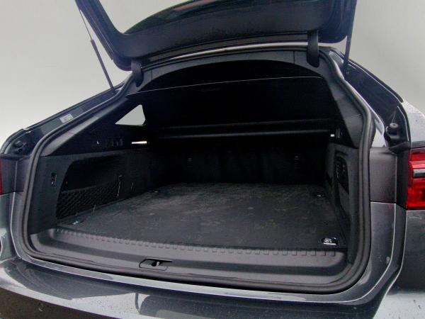Audi A6 Avant S-Line 55TFSI e quattro AHK PANO 5J.GAR