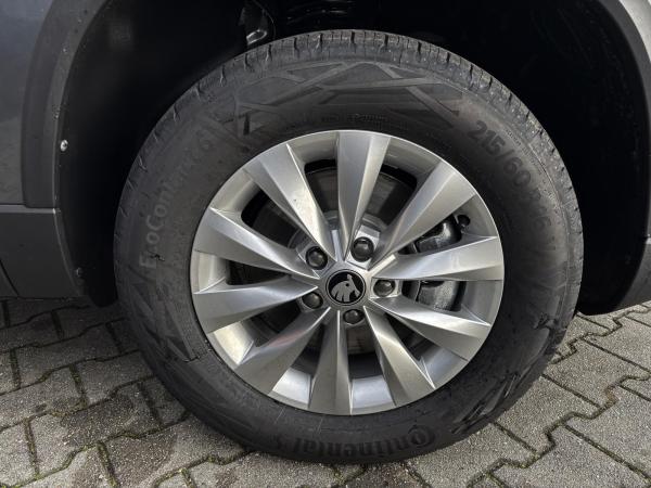 Skoda Karoq 1.5 TSI Selection *AHK*PDG*SHZ*LED*