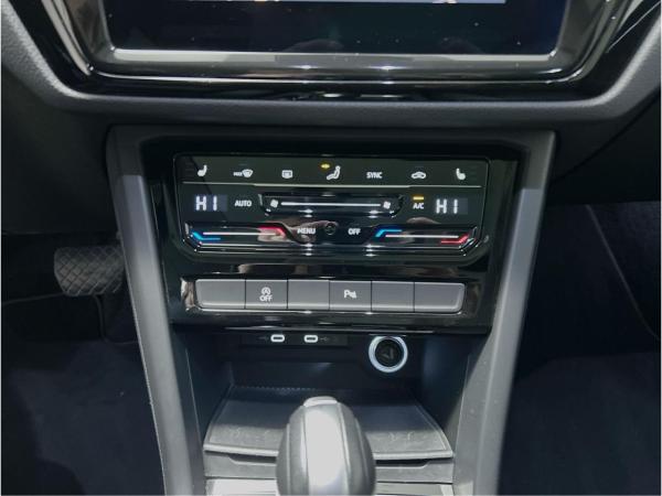 Volkswagen Touran 2.0 TDI DSG Highline  CarPlay AHK