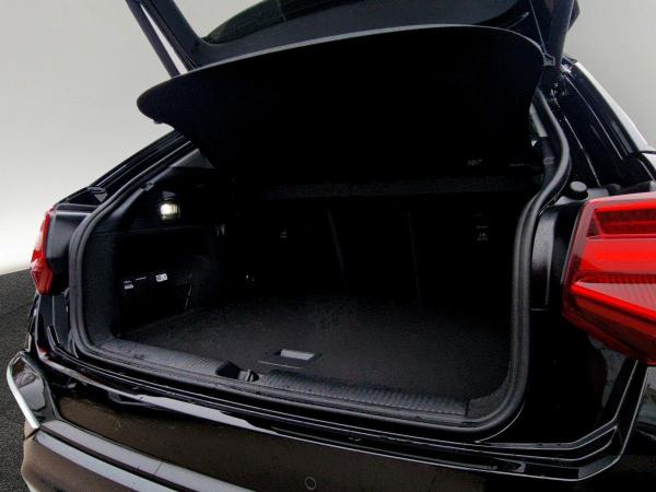 Audi Q2 advanced 30TFSI 17 AHK MATRIX NAVI+ RFK 5JGAR