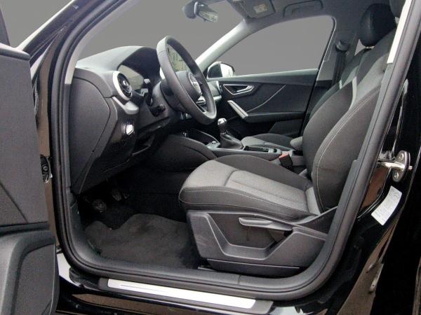 Audi Q2 advanced 30TFSI 17 AHK MATRIX NAVI+ RFK 5JGAR