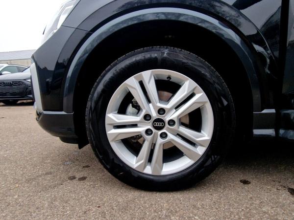 Audi Q2 advanced 30TFSI 17 AHK MATRIX NAVI+ RFK 5JGAR