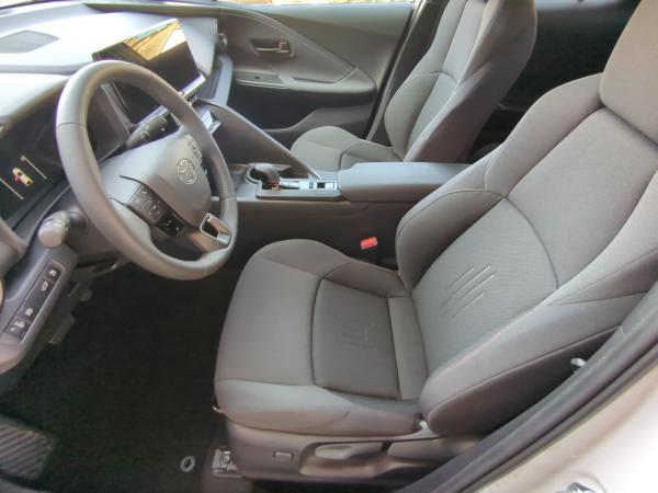 Toyota C-HR 1.8-l-VVT-i Hybrid Teamplayer+ Technikpaket