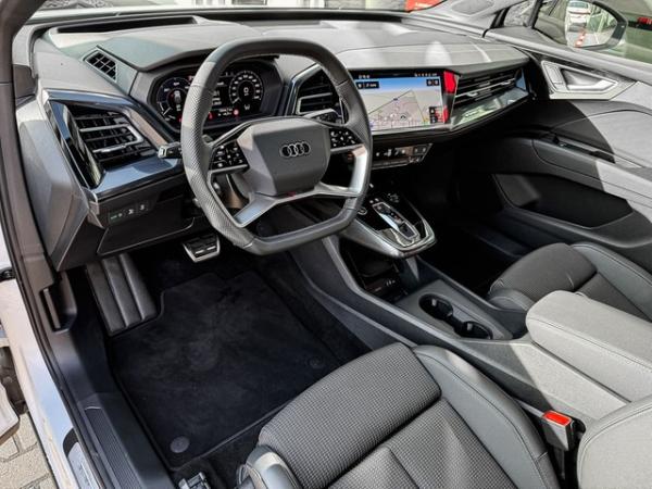 Audi Q4 e-tron 45 e-tron edition S line Sportback Black+/Pano