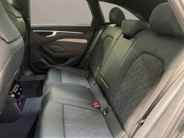 Audi A6 Avant 2.0 TFSI quattro W S-line ACC AHK AUT Audi A6 Avant 2.0 TFSI quattro W S-line ACC AHK AUT