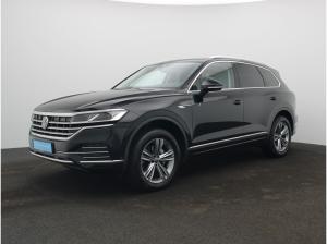 Volkswagen Touareg Elegance 3.0TDI 4M DSG / Pano, 360°, AHK
