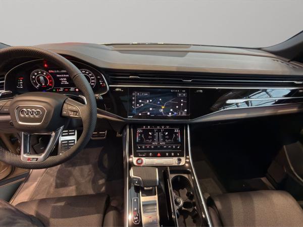 Audi RS Q8 SUV performance HD Matrix Pano HuD B&O 23"